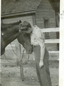 aunt-l-with-horse